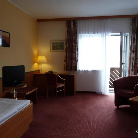 Eviva Im Parkhotel מלון *