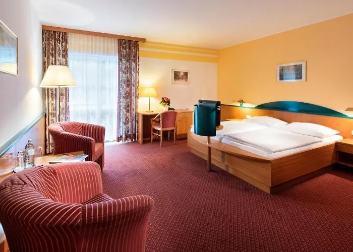 מלון Eviva Im Parkhotel *